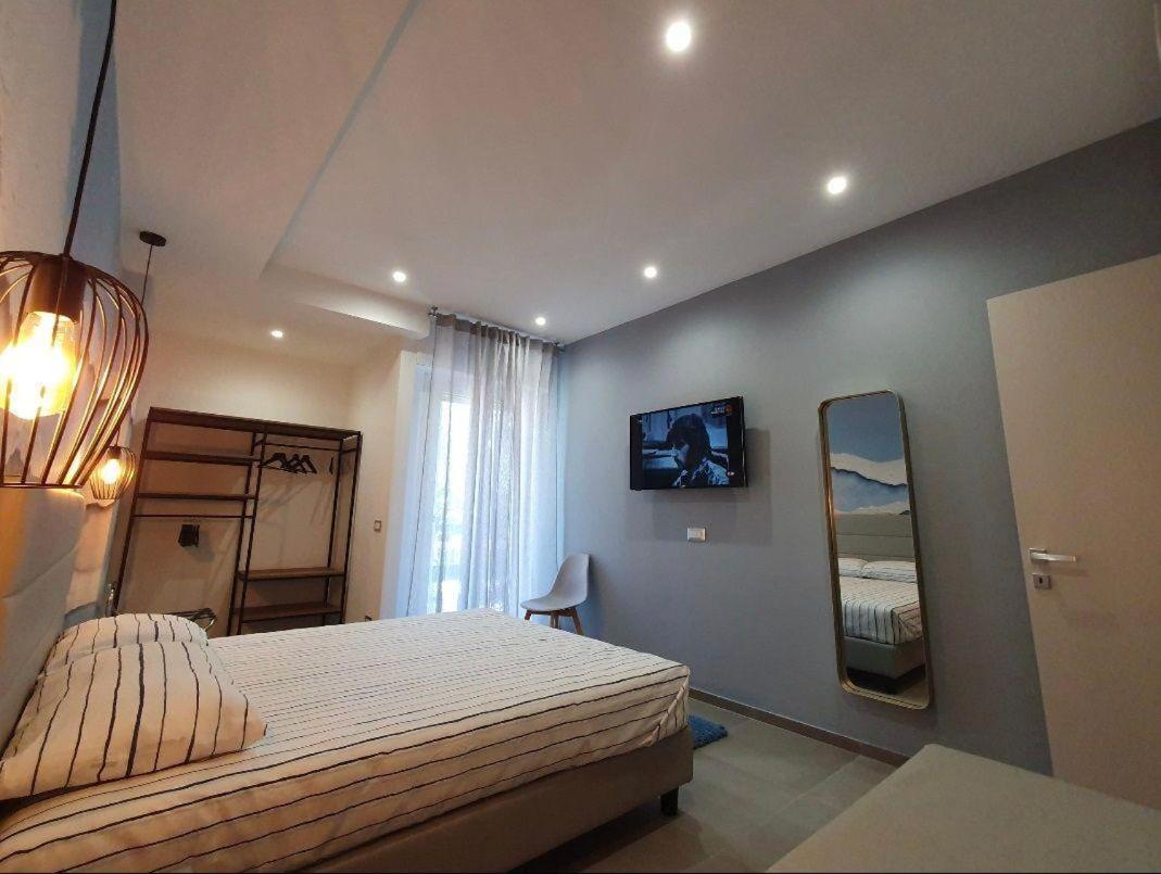 Ferienwohnung Playa-Degli-Angeli-Ponente Gabicce Mare Exterior foto
